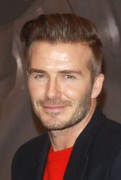 Дэвид Бекхэм (David Beckham) launch of his new Bodywear range at the H&M Times Square (New York, February 1, 2014) - 238xHQ Cc354e431468326