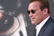 Арнольд Шварценеггер (Arnold Schwarzenegger) Terminator Genisys Premiere at the Dolby Theater (Hollywood, June 28, 2015) - 332xHQ 07653b432978991