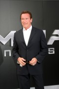 Арнольд Шварценеггер (Arnold Schwarzenegger) Terminator Genisys Premiere at the Dolby Theater (Hollywood, June 28, 2015) - 332xHQ 0c1201432979936