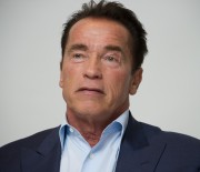 Арнольд Шварценеггер (Arnold Schwarzenegger) пресс конференция The Last Stand, 05.01.2013 - 11xHQ 147d61432978522