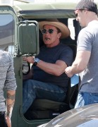Арнольд Шварценеггер (Arnold Schwarzenegger) seen out in Los Angeles - April 18, 2015 - 72xHQ 207fc6432978954