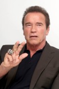 Арнольд Шварценеггер (Arnold Schwarzenegger) Terminator Genisys press conference portraits by Munawar Hosain (Los Angeles, June 26, 2015) (32xHQ) 4c1905432974492