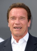 Арнольд Шварценеггер (Arnold Schwarzenegger) Terminator Genisys Premiere at the Dolby Theater (Hollywood, June 28, 2015) - 332xHQ 55283a432979700