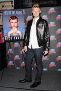 Ник Картер (Nick Carter) Promoting his book 'Facing the Music' at Planet Hollywood Times Square (September 24, 2013) (110xHQ) 59e327432974850