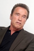 Арнольд Шварценеггер (Arnold Schwarzenegger) Terminator Genisys press conference portraits by Munawar Hosain (Los Angeles, June 26, 2015) (32xHQ) 5e1aa9432974478