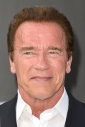 Арнольд Шварценеггер (Arnold Schwarzenegger) Terminator Genisys Premiere at the Dolby Theater (Hollywood, June 28, 2015) - 332xHQ 6f732c432979929