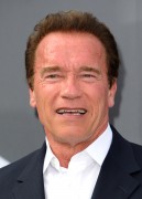 Арнольд Шварценеггер (Arnold Schwarzenegger) Terminator Genisys Premiere at the Dolby Theater (Hollywood, June 28, 2015) - 332xHQ 7adfd0432979680
