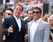 Арнольд Шварценеггер (Arnold Schwarzenegger) Terminator Genisys Premiere at the Dolby Theater (Hollywood, June 28, 2015) - 332xHQ 7e7e50432979256