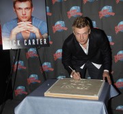 Ник Картер (Nick Carter) Promoting his book 'Facing the Music' at Planet Hollywood Times Square (September 24, 2013) (110xHQ) 9e0cd8432974833
