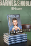 Ник Картер (Nick Carter) 'Facing the Music' Book Signing at Barnes & Noble in NYC (September 23, 2013) (6xHQ) Ae1683432974611