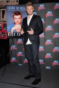 Ник Картер (Nick Carter) Promoting his book 'Facing the Music' at Planet Hollywood Times Square (September 24, 2013) (110xHQ) Ae9743432974742