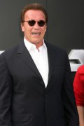 Арнольд Шварценеггер (Arnold Schwarzenegger) Terminator Genisys Premiere at the Dolby Theater (Hollywood, June 28, 2015) - 332xHQ Bd5091432978496