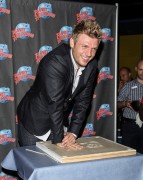 Ник Картер (Nick Carter) Promoting his book 'Facing the Music' at Planet Hollywood Times Square (September 24, 2013) (110xHQ) Ca8ac4432974870