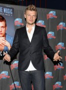 Ник Картер (Nick Carter) Promoting his book 'Facing the Music' at Planet Hollywood Times Square (September 24, 2013) (110xHQ) E697c3432974891