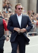 Арнольд Шварценеггер (Arnold Schwarzenegger) Terminator Genisys Premiere at the Dolby Theater (Hollywood, June 28, 2015) - 332xHQ E6df09432978960
