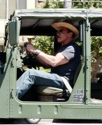 Арнольд Шварценеггер (Arnold Schwarzenegger) seen out in Los Angeles - April 18, 2015 - 72xHQ F21f19432978940