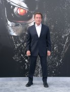 Арнольд Шварценеггер (Arnold Schwarzenegger) Terminator Genisys Premiere at the Dolby Theater (Hollywood, June 28, 2015) - 332xHQ Fcc62a432979561