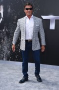 Сильвестр Сталлоне (Sylvester Stallone) Terminator Genisys Premiere at the Dolby Theater (Hollywood, June 28, 2015) (138xHQ) 230b3d432987401