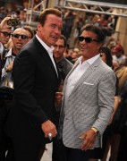 Арнольд Шварценеггер (Arnold Schwarzenegger) Terminator Genisys Premiere at the Dolby Theater (Hollywood, June 28, 2015) - 332xHQ 4a4f82432980284