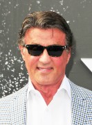 Сильвестр Сталлоне (Sylvester Stallone) Terminator Genisys Premiere at the Dolby Theater (Hollywood, June 28, 2015) (138xHQ) 546fc6432987733