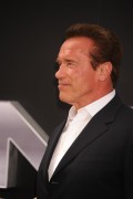 Арнольд Шварценеггер (Arnold Schwarzenegger) Terminator Genisys Premiere at the Dolby Theater (Hollywood, June 28, 2015) - 332xHQ 78522b432980169