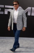 Сильвестр Сталлоне (Sylvester Stallone) Terminator Genisys Premiere at the Dolby Theater (Hollywood, June 28, 2015) (138xHQ) 7cc39b432986302