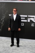 Арнольд Шварценеггер (Arnold Schwarzenegger) Terminator Genisys Premiere at the Dolby Theater (Hollywood, June 28, 2015) - 332xHQ 949e0f432980564