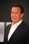 Арнольд Шварценеггер (Arnold Schwarzenegger) Terminator Genisys Premiere at the Dolby Theater (Hollywood, June 28, 2015) - 332xHQ Ad8dfd432980178