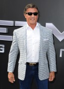 Сильвестр Сталлоне (Sylvester Stallone) Terminator Genisys Premiere at the Dolby Theater (Hollywood, June 28, 2015) (138xHQ) B4071a432987020