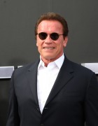 Арнольд Шварценеггер (Arnold Schwarzenegger) Terminator Genisys Premiere at the Dolby Theater (Hollywood, June 28, 2015) - 332xHQ Da8a09432980291