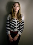 Сирша Ронан (Saoirse Ronan) The Lovely Bones photo session in Toronto (4xHQ) 2f19ef433014147