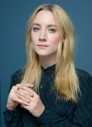 Сирша Ронан (Saoirse Ronan) of 'How I live Now' poses at the Guess Portrait Studio during 2013 Toronto International Film Festival on September 10, 2013 in Toronto, Canada - 9xHQ A49579433016985