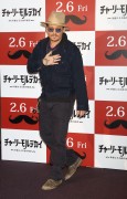 Джонни Депп (Johnny Depp) Mortdecai Photocall at The Peninsula Tokyo (Tokyo, January 28, 2015) - 98хHQ 054b25434661343