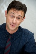 Джозеф Гордон-Левитт (Joseph Gordon-Levitt) Don Jon press conference portraits by Vera Anderson (Toronto, September 10, 2013) - 6xHQ C7bb07434906637