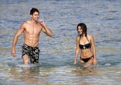 http://thumbnails114.imagebam.com/43512/397226435112734.jpg