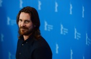 Кристиан Бэйл (Christian Bale) Knight of Cups Photocall during the 65th Berlinale International Film Festival at Grand Hyatt Hotel (Berlin, February 8, 2015) (128xHQ) 38fbe2436174361