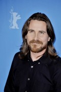 Кристиан Бэйл (Christian Bale) Knight of Cups Photocall during the 65th Berlinale International Film Festival at Grand Hyatt Hotel (Berlin, February 8, 2015) (128xHQ) 613f14436173798