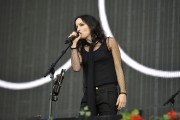 Andrea Corr - Страница 2 F75001436810932