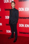 Джозеф Гордон-Левитт (Joseph Gordon-Levitt) Don Jon Premiere at SVA Theater (New York, 12.09.2013) - 83xHQ 02e7fd437141686