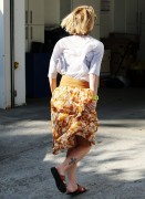 Дрю Бэрримор (Drew Barrymore) going to her office in Los Angeles (6xHQ) 04bbf0437610814
