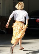 Дрю Бэрримор (Drew Barrymore) going to her office in Los Angeles (6xHQ) C38286437610843
