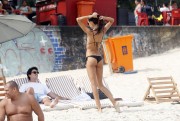 Изабель Гулар (Izabel Goulart) at the beach in Rio de Janeiro - Sept 26, 2015 C04bc0438203949