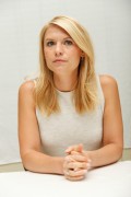 Клэр Дэйнс (Claire Danes) Homeland press conference portraits by Theo Kingma (Los Angeles, September 22, 2015) - 12xHQ B96d7f439315876