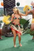Гавайская свадьба / Baywatch Hawaiian Wedding (Кармен Электра, Памела Андерсон, 2002) 1aa7f7439771915