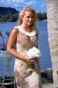 Гавайская свадьба / Baywatch Hawaiian Wedding (Кармен Электра, Памела Андерсон, 2002) 831f4f439771953