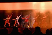 Бейонсе (Beyonce) Performing at the 2015 Budweiser Made in America Festival, Benjamin Franklin Parkway, Philadelphia, 2015 - 51xHQ 3d3af8439805472