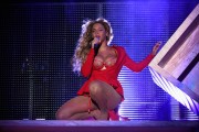 Бейонсе (Beyonce) Performing at the 2015 Budweiser Made in America Festival, Benjamin Franklin Parkway, Philadelphia, 2015 - 51xHQ 7d36e2439805798