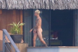 Justin bieber naked in public