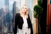 Кейт Уинслет (Kate Winslet) Portraits byYoram Kahana at Press Conference for the Film 'Steve Jobs' in New York City, 03.10.2015 (16xHQ) 515f21440117881