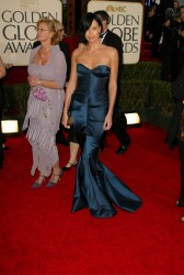 Charlize Theron - 62nd Annual Golden Globe Awards 2005 - 25xHQ 859aaa440162443